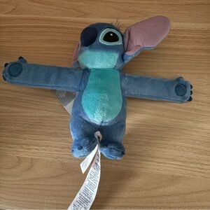 New With Tags STITCH HUGGER Slap Bracelet Disney Parks